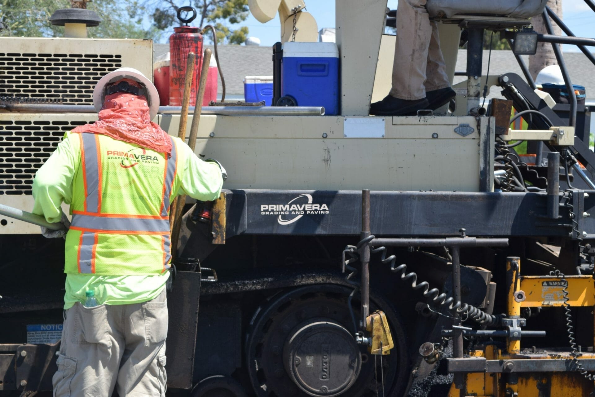 Asphalt sealing in Phoenix Arizona - Primavera Grading & Paving